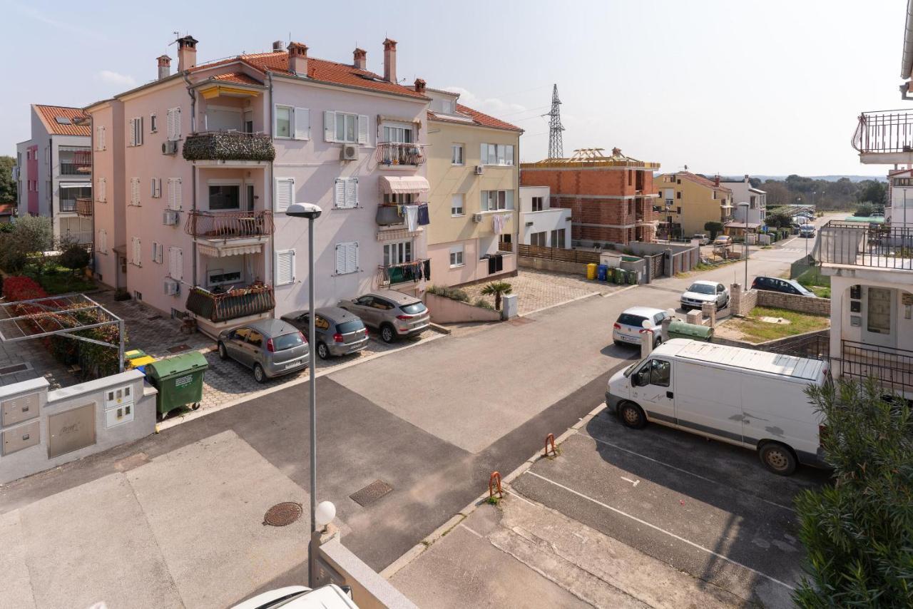 Apartments Anamarija Ровінь Екстер'єр фото