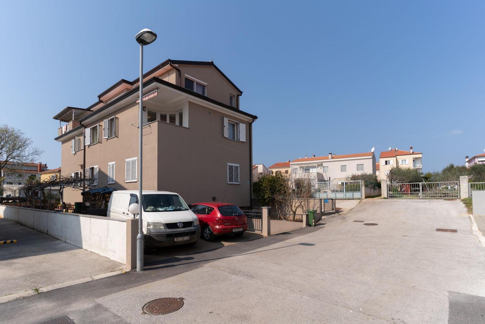 Apartments Anamarija Ровінь Екстер'єр фото